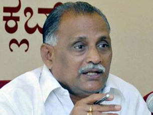 JAIN CAR HITS WOMEN
